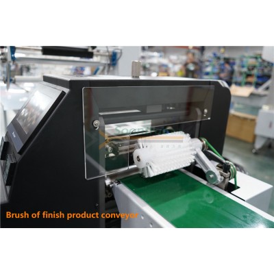 Bakery product / Chocolate / Rotary cutter base flow type packing machine' />