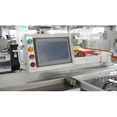 SZ-601W Reciprocating Cutter Base Down Film Structure Flow Type Packing Machine' />